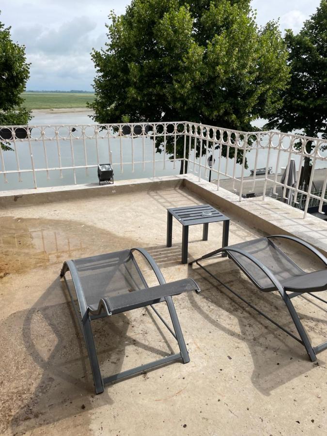 Logis Hotel- Restaurant Le Relais Guillaume De Normandy Saint-Valery-sur-Somme Exterior foto